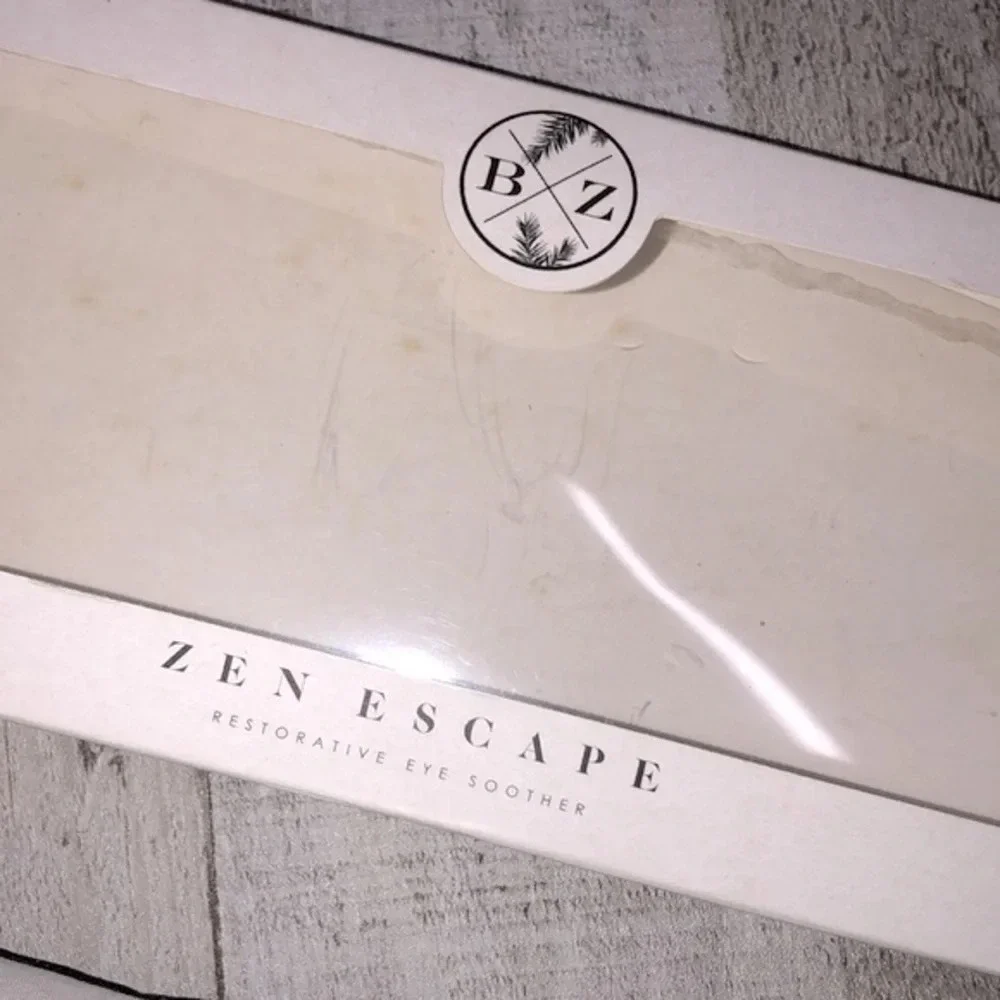 Zen Escape Namaste herbal eye pack new in box